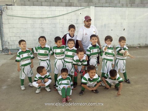 29032012 Equipo escolar Begsu; Juanito gran líder de su equipo.