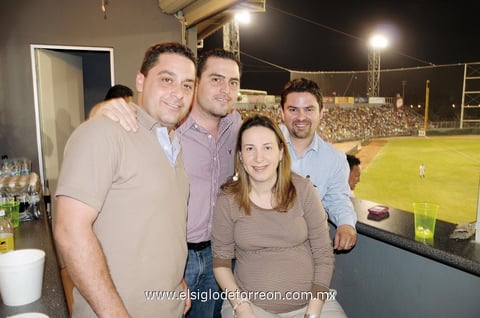 26032012 CARLOS , Memo, Clau y Bernardo.