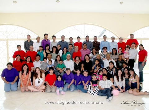 25032012 La familia Teroc festejó 80 años de vida del Sr. Raymundo Ortega Cadillo.- Annel Sotomayor Fotografía