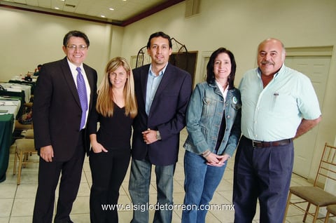 30032012 ÓSCAR  Márquez, Anacecy Gutiérrez, Alfredo Mercado, Leticia Canedo y Alberto Baille.