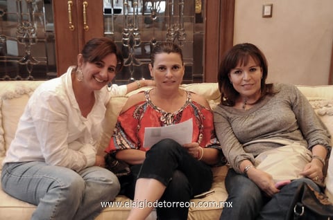 25032012 ELENA,  Maribel y Laura.
