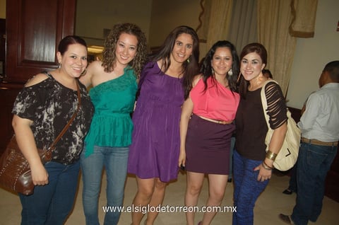 04032012 EDNA,  Mónica, Martha, Inglaterra y Georgina.
