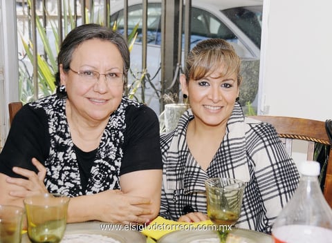04032012 LORENA  y Nena.