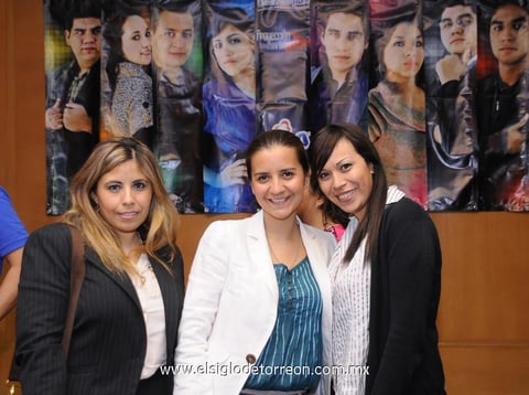 04032012 CLAUDIA  Anaya, Martha Ramírez y Elsie Martínez.