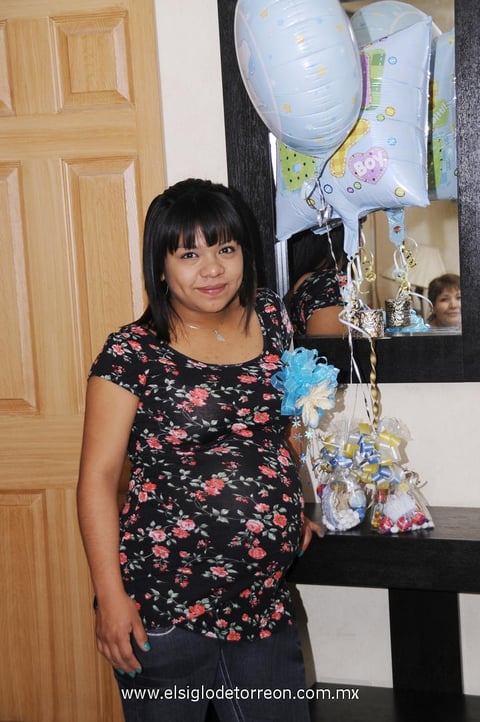 04032012 MARIEL EVELYN  Herrera Rubio, en su fiesta de canastilla.