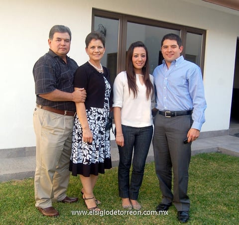 23032012 Luis Maeda, Reyna, Estefi y Luis. Aída, Omar, Paty y Héctor.