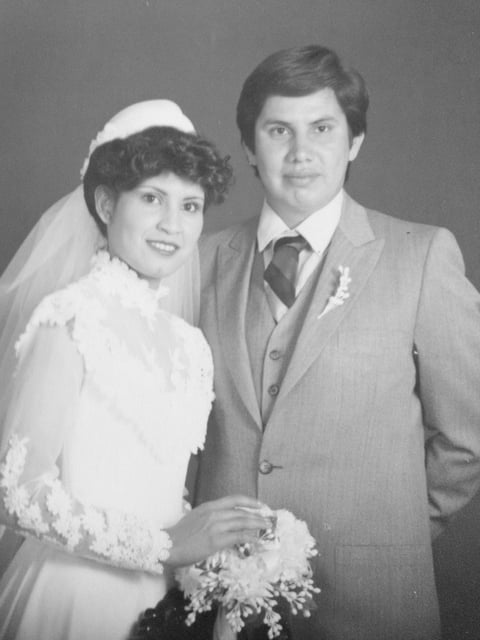 MARÍA del Rosario Hernández Méndez y José Guadalupe Sánchez Hernández el día de su unión en matrimonio, el 27 de marzo de 1982. Se encuentran celebrando 30 años de casados.