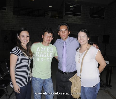 01042012 ARTURO  Zárate y Luz Angélica Pérez.