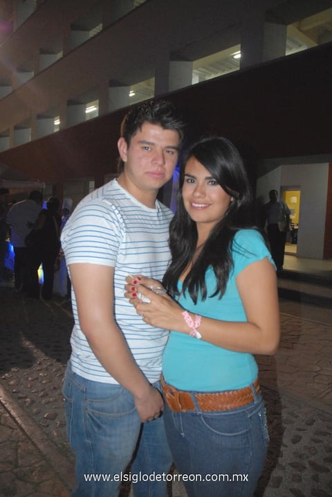 01042012 ALEJANDRO  y Alejandra.