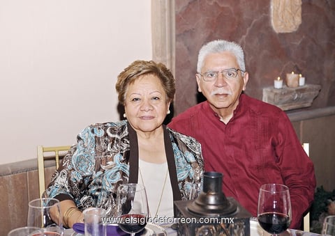02042012 LUPITA  y Raúl.