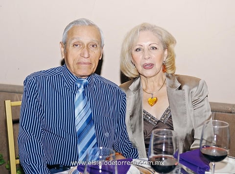 02042012 JESúS  y Yolanda.