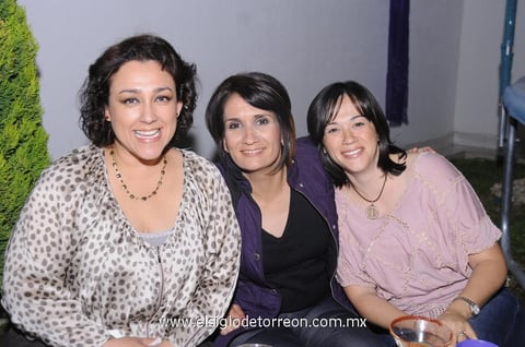 01042012 ANEL,  Ana y Marissa.