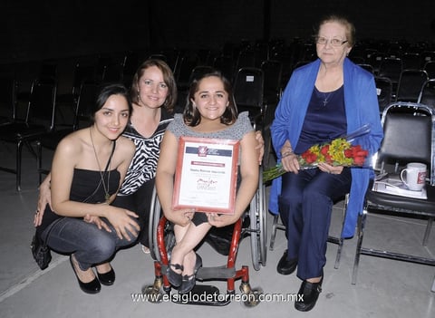 01042012 ALICIA  Murillo, Rocío Varela, Martha Artellez y Dora Alicia de Izquierdo.