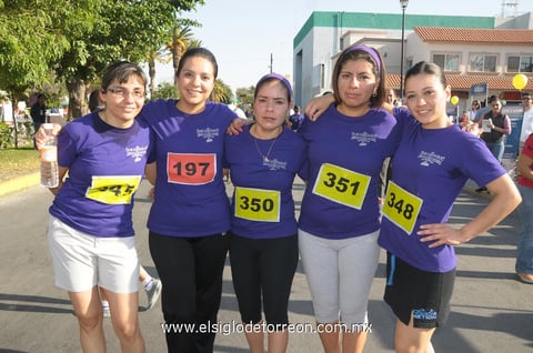 03042012 IVONNE  López, Cristina Belmontes, Azucena y Paula García, y Brenda Muñoz.