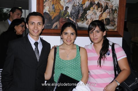 08042012 ERNESTO  Rodríguez, Citlali y Adriana Valdez.