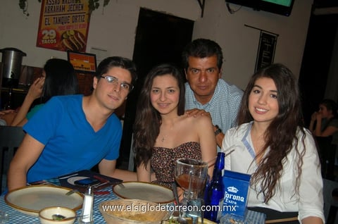 08042012 EDUARDO,  Guadalupe, Norma, Paco, Salma, Irene y Manuel.