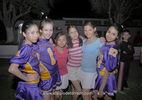 10042012 PAOLA , Daniela, Allison, Karla, Bárbara y Andrea.