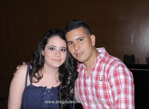11042012 KARLA  Ayala y Gerardo Ramírez.