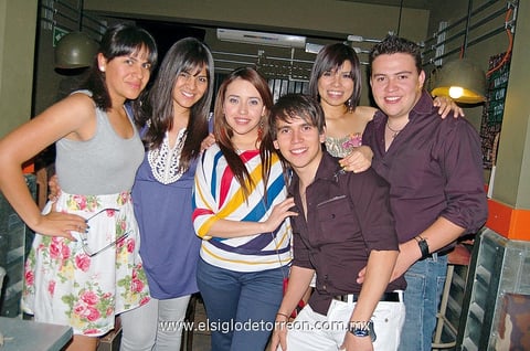 12042012 ILSE  Magallanes, Anahí, Diana, Sergio Gama, Claudia y Arturo Gama.