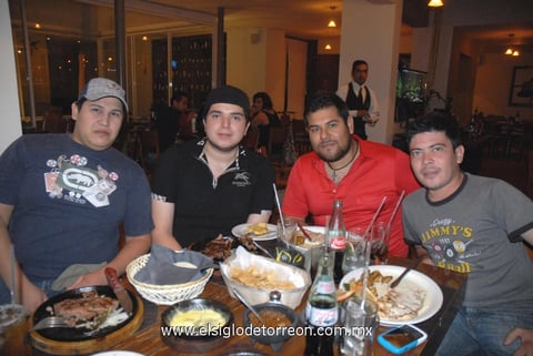 12042012 ANTONIO , Luis, Vicente y Jesús.