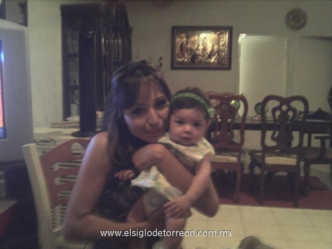 12042012 JOAQUíN  Adriano y Gerardo López, disfrutando del partido del Santos.