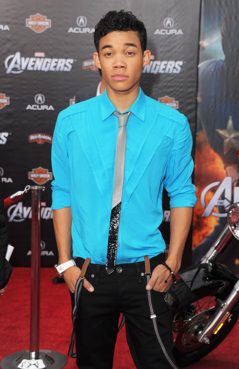 Roshon Fegan, el actor y cantante conocido por su papel de Ty Blue en la serie original de disney channel, Shake It Up, también se piso la alfombra roja.