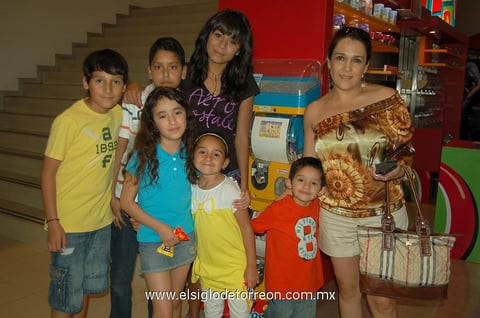 13042012 FEDERICO,  Jorge, Isabel, Paulina, Kamila, Diego y Emma.
