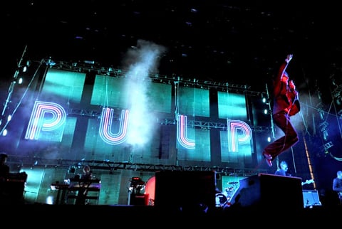 Pulp cautivó a los asistentes con temas como "The Fear", "This Is Hardcore" y "Sunrise".
