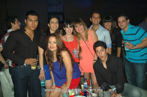 16042012 SAúL , Ana, Tania, Jéssica, Zuria, Fernando, Mario, Rosy y Chane.