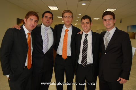 15042012 CRISTóBAL  Rodríguez, Juan Velázquez, Javier Garza, David Sánchez y Neto Oviedo.