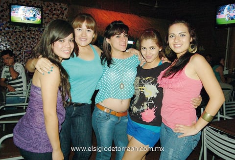 15042012 CYNTHIA , Dayahna, Ilse, Liz e Ileana.