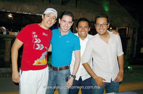 15042012 ÉDGAR,  Sergio, Andrés y Arturo.
