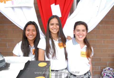 15042012 MARIFER , Vanesa y Emely.