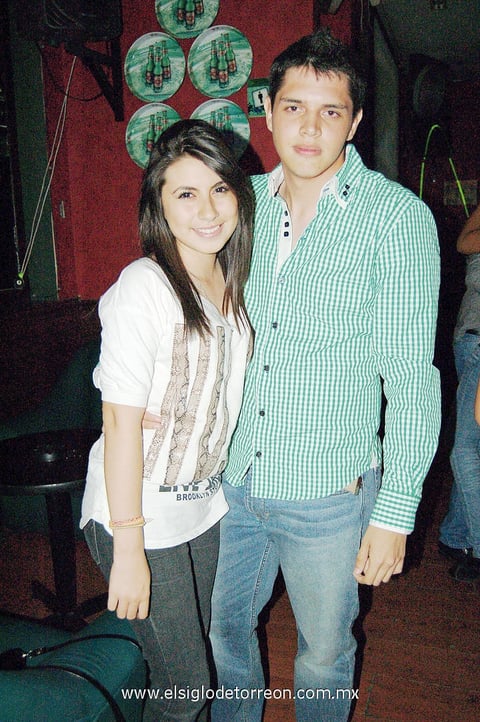 15042012 DANIELA  Mogollón y Luis Sandoval.