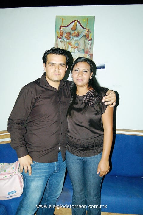 15042012 HUMBERTO  Herrera y Diana Solís.