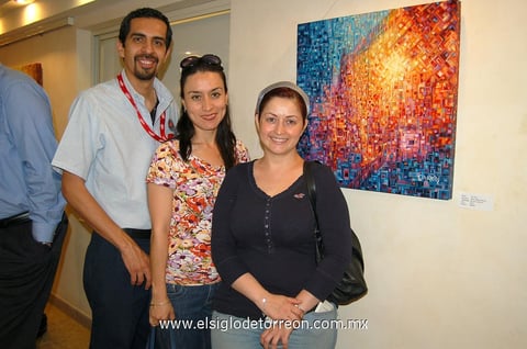 14042012 JESúS  Hernández, Cristina García y Laura Lozano.