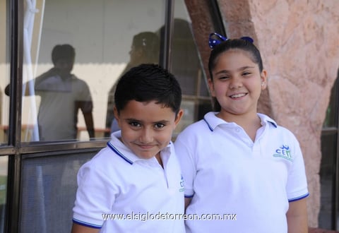 17042012 LUIS MANUEL  y Mariángel.