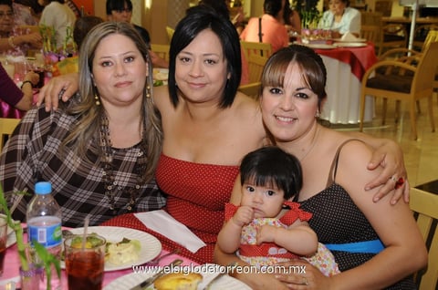 17042012 ARGELIA  Virgil, Jacqueline Flores, Claudia Callas y Mónica Reza.