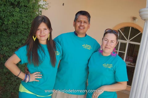 18042012 PERLA , Alejandro y Juanita Torres.