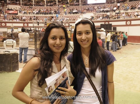 19042012 FANNY  y Nora Linda.