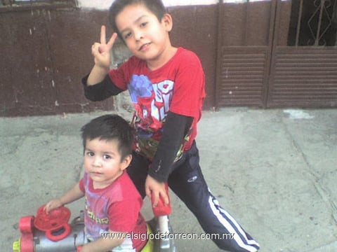 19042012 FRANCISCO  y Santiago.