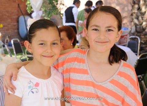 20042012 ISABEL  y Mariana.