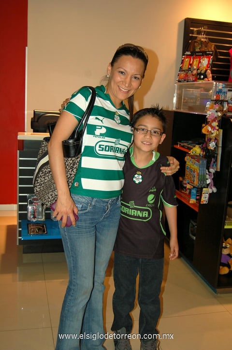 20042012 KARLA  Ayala y Alejandro Martínez.