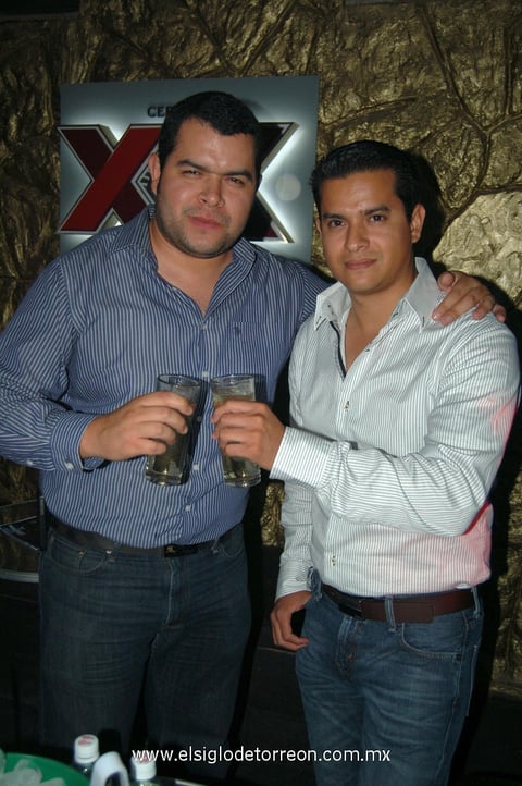 23042012 ÉRICK  y Somer.