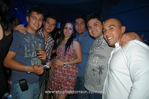 22042012 JORGE , Iván, Cristy, Jesús, Antelo y Tarkan.