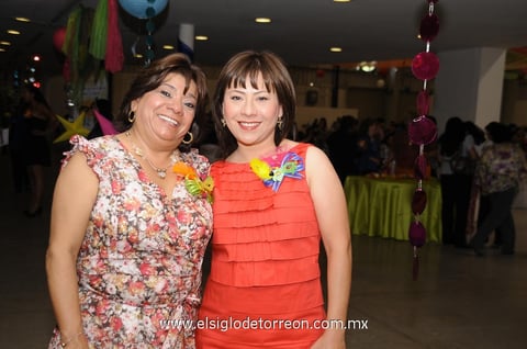 22042012 EDELMIRA  Martínez Ramírez y Georgina Adela Moncada.