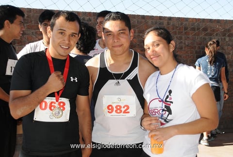 24042012 EDú , Tanya y Laila.