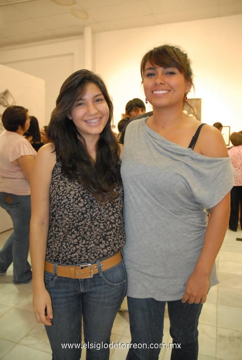 25042012 YéSSICA  Cruz y Nisa Rodríguez.