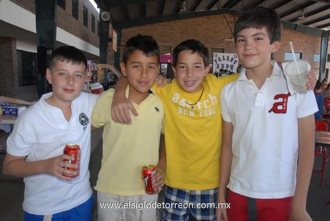 25042012 EMILIO , Víctor, Pipe y Diego.