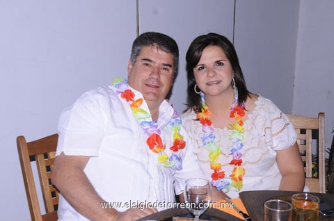 25042012 CHUY  y Nadine.
